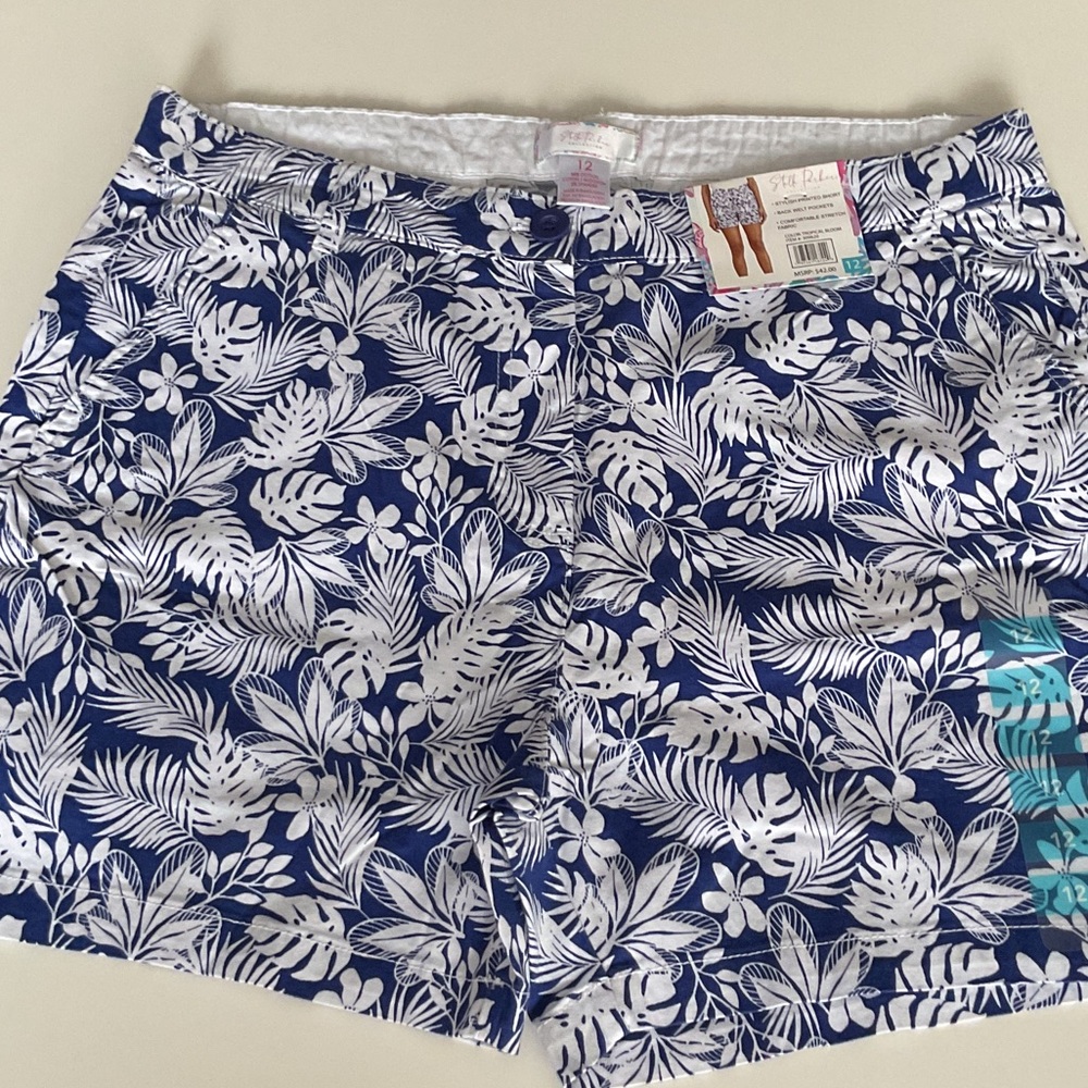 Stella Parker Women's Blue Floral Shorts - Picture 2 of 12